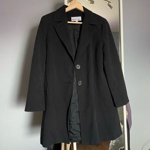 Elliott Lauren Womans Coat Size 4, Minimalist, Slimming, Versatile!